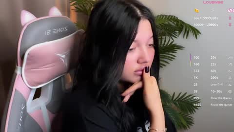 Anna online show from April 3, 6:44 am