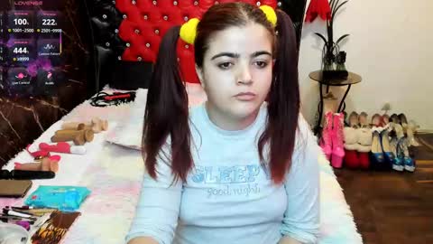 Snapshot of anna_lwice chatting on February 14, 8:52 am Ana online show from February 14, 8:52 am