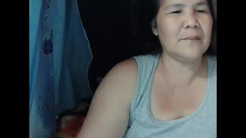 anna_rose30 online show from April 1, 1:41 pm