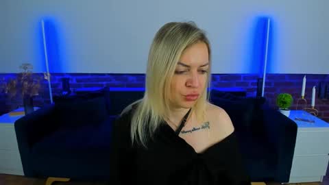 anna_snow9 online show from October 26, 6:58 pm