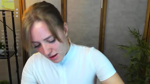 annagrees1 online show from October 13, 2:47 am