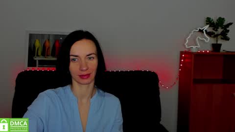 Snapshot of annakillian_kiss chatting on February 7, 6:45 am Anna online show from February 7, 6:45 am