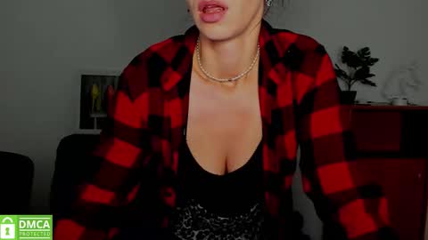 Snapshot of annakillian_kiss chatting on October 16, 6:38 am Anna online show from October 16, 6:38 am
