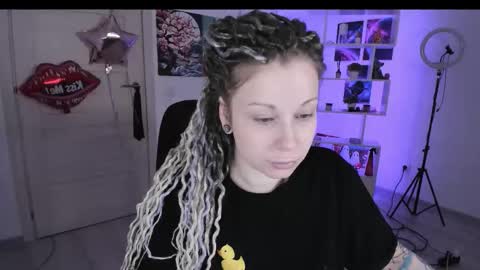 Anna online show from October 18, 7:04 pm