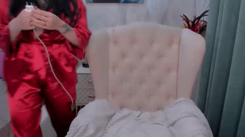 Anna online show from September 29, 9:14 am