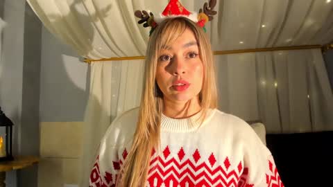 Anna Victoria online show from December 18, 3:37 am