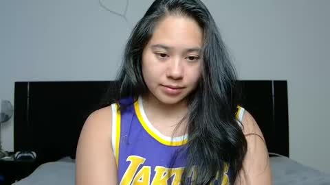 Anna online show from April 12, 11:28 pm