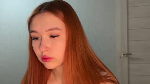 anne_blossomm online show from January 17, 12:12 pm