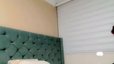       online show from February 4, 11:38 pm