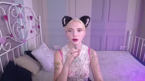 Annet online show from February 9, 10:20 am