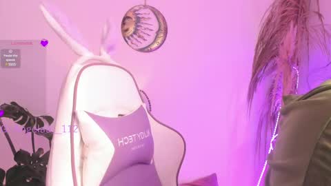 Snapshot of anngel_1 chatting on February 13, 3:46 pm Angel online show from February 13, 3:46 pm