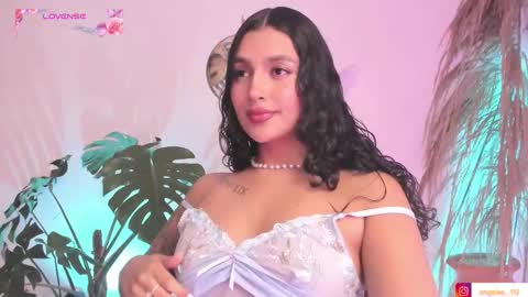 Snapshot of anngel_1 chatting on October 16, 3:36 pm Angel online show from October 16, 3:36 pm
