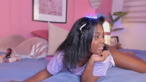 annia online show from October 4, 9:41 pm