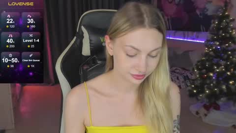 Snapshot of annie69kiss chatting on February 27, 10:42 pm Annie online show from February 27, 10:42 pm