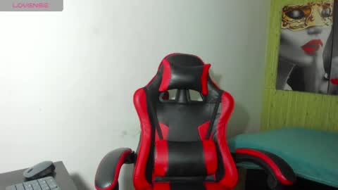 Anniee online show from April 21, 12:45 pm