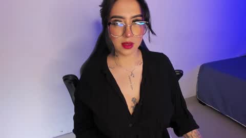 Snapshot of annikamerliahh_ chatting on September 24, 5:28 am Annika online show from September 24, 5:28 am