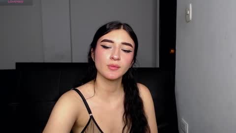 Snapshot of anny_naf chatting on February 22, 4:29 am Anny online show from February 22, 4:29 am