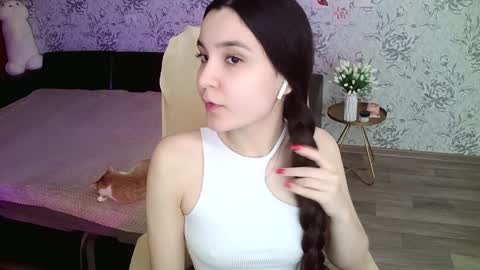 Annie online show from February 1, 2:26 am