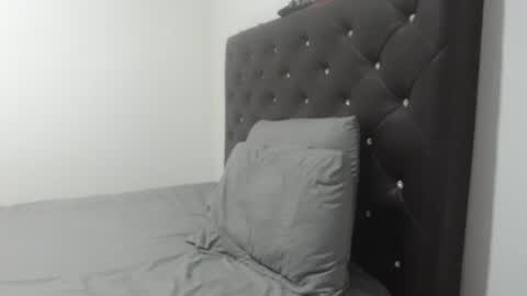 annychat28 online show from February 4, 12:30 pm