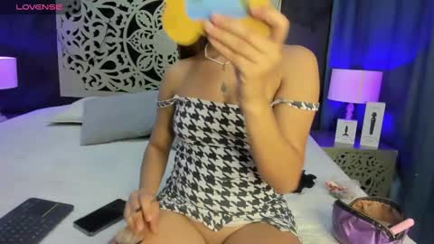 Snapshot of anthoneladuque chatting on February 18, 12:06 pm anthonelaDuque online show from February 18, 12:06 pm