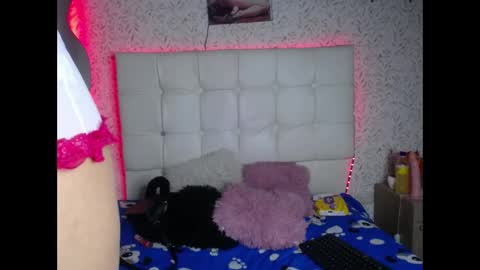 antia_x online show from January 9, 9:30 pm