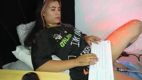 Anto online show from April 6, 3:02 pm