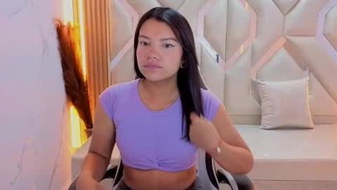 Snapshot of antonela_tp chatting on October 12, 12:40 pm Antonela online show from October 12, 12:40 pm