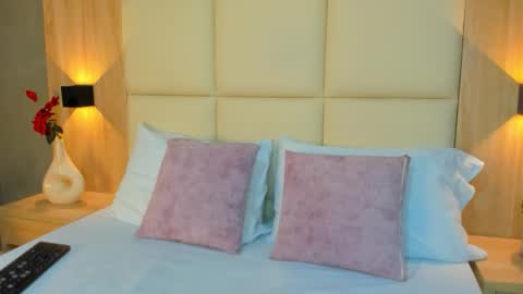 A N T O N E L L A  online show from February 23, 12:26 pm