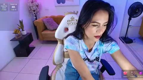 Antonella.  online show from June 9, 12:26 pm