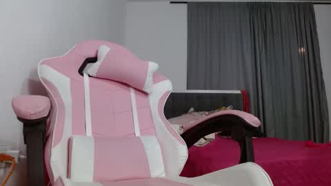 Snapshot of antonellacute6918 chatting on September 26, 3:04 am antonellacute6918 online show from September 26, 3:04 am