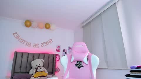 antonellagoddess online show from March 9, 12:10 am