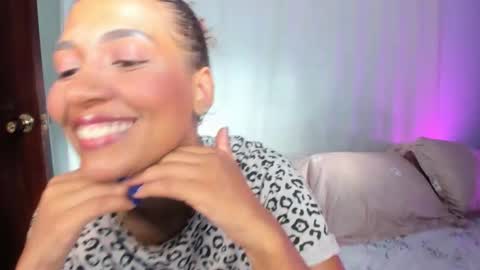 Sarah online show from March 15, 1:24 pm