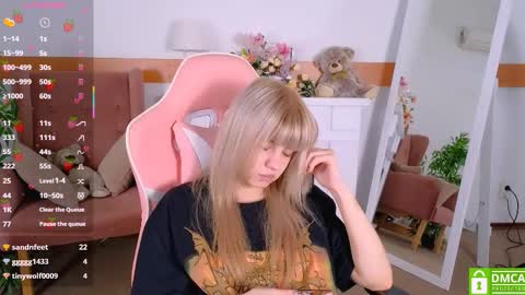 Snapshot of antonia_ferrero chatting on October 22, 12:32 pm antonia_ferrero online show from October 22, 12:32 pm