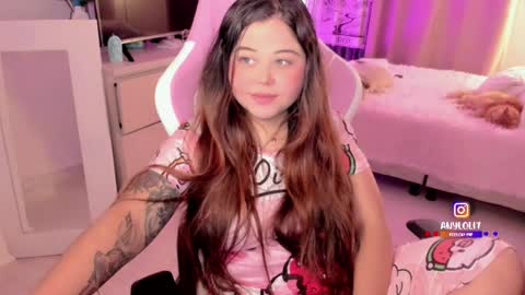   Independent model  online show from November 14, 8:09 pm