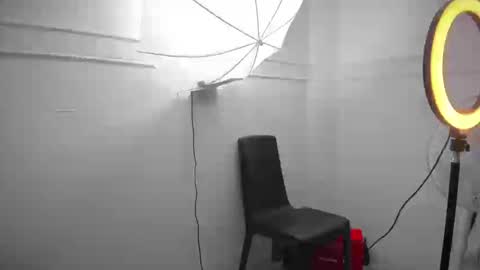 anya_burke online show from November 19, 3:39 am