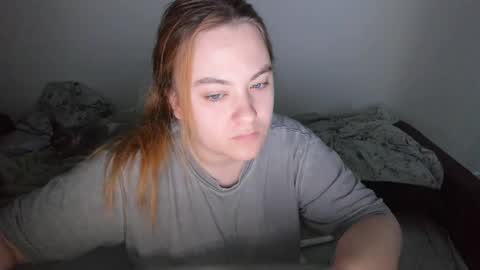 appleyummybuns online show from May 12, 2:09 am