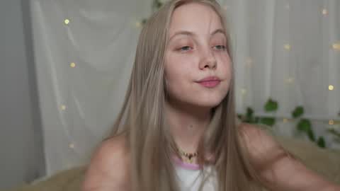 Snapshot of appr0ved chatting on January 10, 8:07 am REYNA next stream on December 3rd online show from January 10, 8:07 am
