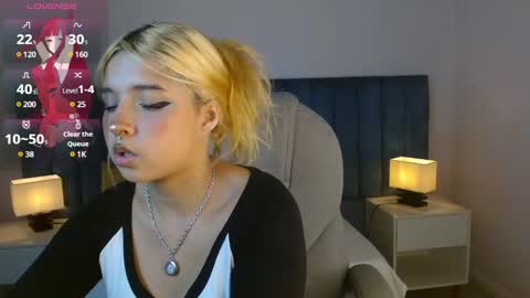 Snapshot of april__bunny chatting on February 17, 8:27 pm April Bunny online show from February 17, 8:27 pm