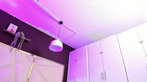 April online show from January 17, 11:50 am