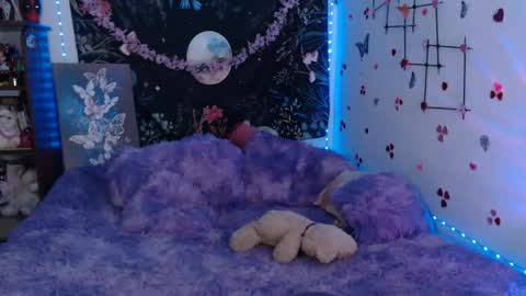Snapshot of april_l6 chatting on February 12, 10:26 pm april_l6 online show from February 12, 10:26 pm