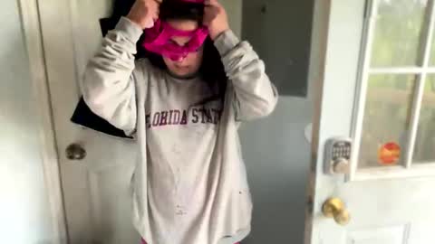 Snapshot of aprilanna chatting on December 26, 2:27 pm AnnaApril420 online show from December 26, 2:27 pm