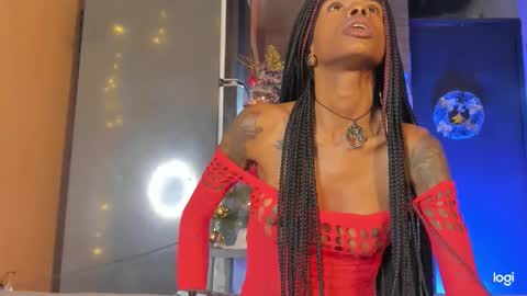 aprillebony319262 online show from December 20, 12:25 am