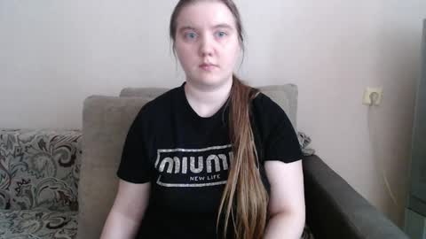 Josefin online show from April 10, 7:58 am