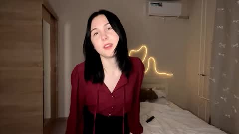 Emi online show from March 10, 4:33 pm