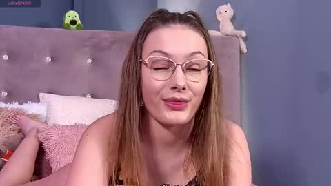 Ariel online show from January 14, 10:59 pm