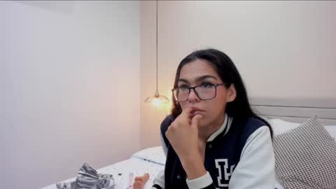  Ara  online show from December 2, 12:40 pm