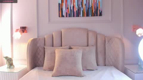 Snapshot of aria_greco chatting on January 4, 2:25 am Aria  online show from January 4, 2:25 am