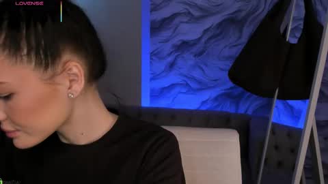 aria_mila online show from March 20, 3:22 am