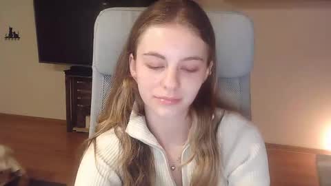 AriaCreazy online show from October 26, 9:21 pm