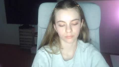 AriaCreazy online show from May 19, 8:16 pm